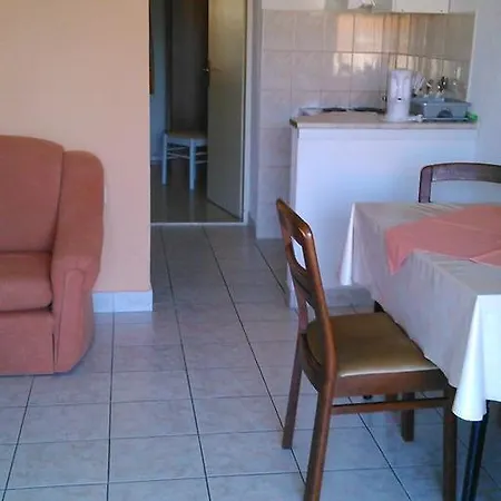 Gradac 11332c Appartement Gradac (Split-Dalmatia)